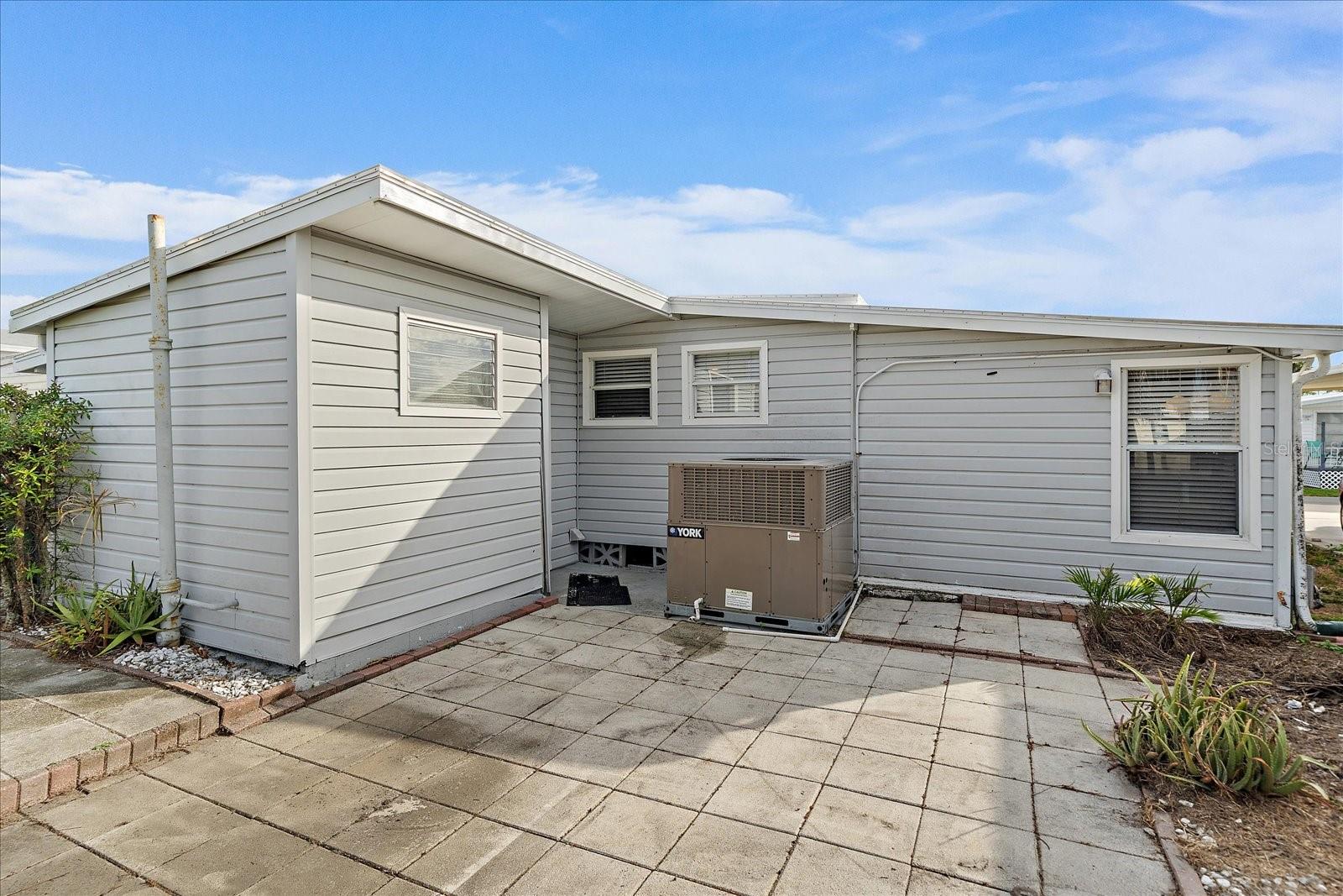 43 EDESSA DR — photo 21
