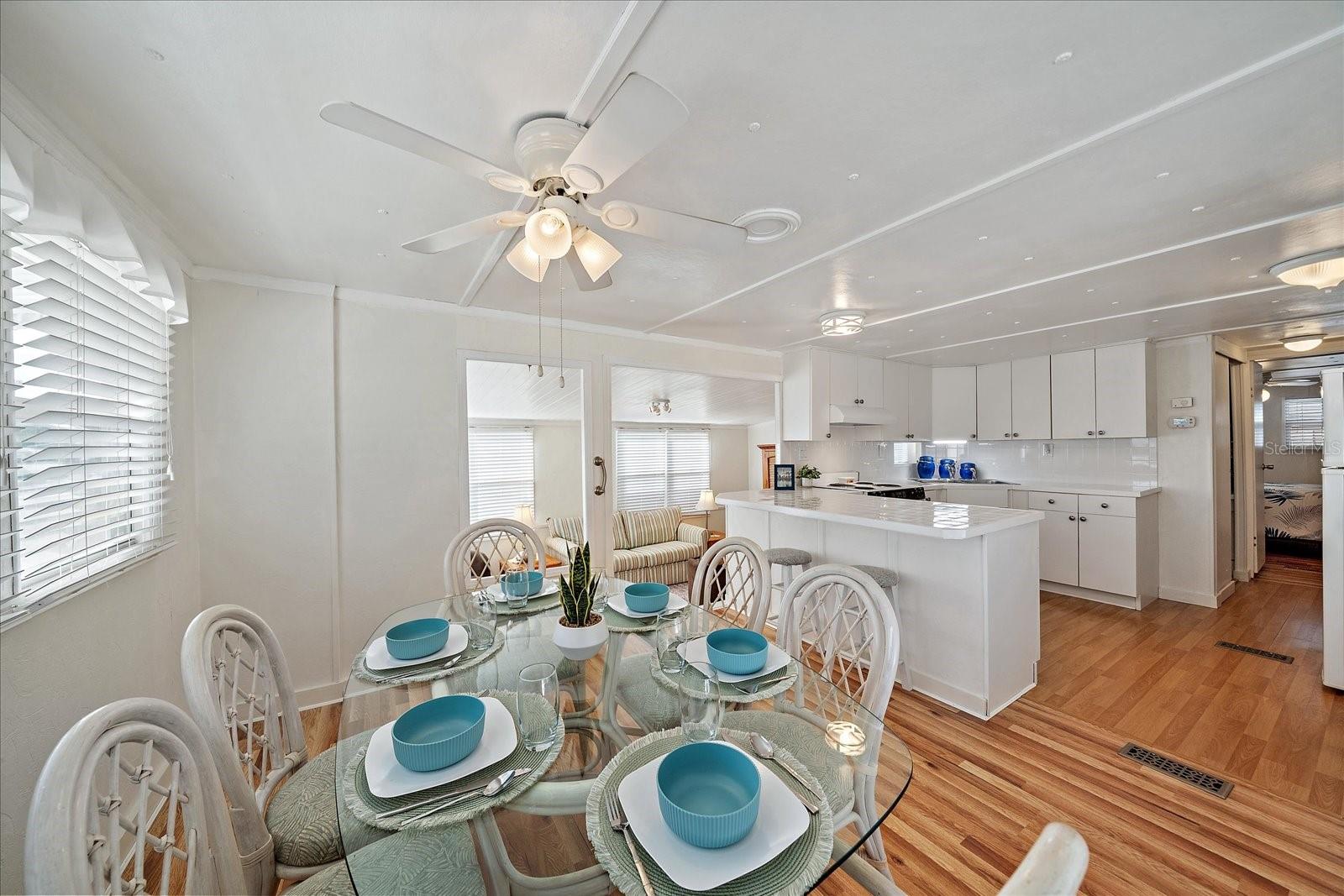 43 EDESSA DR — photo 6