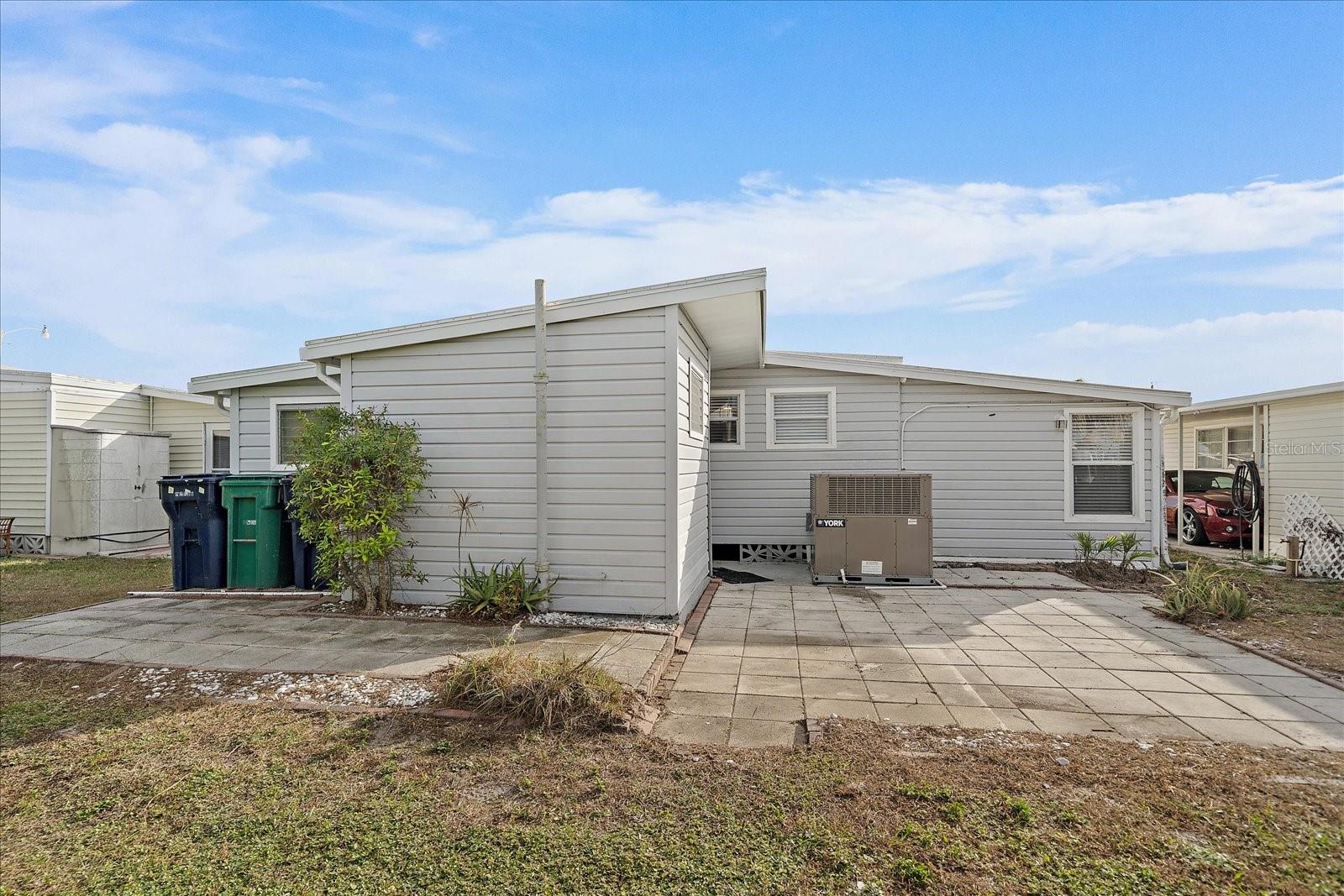 43 EDESSA DR — photo 22