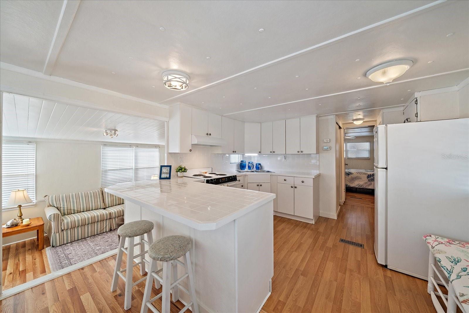 43 EDESSA DR — photo 8