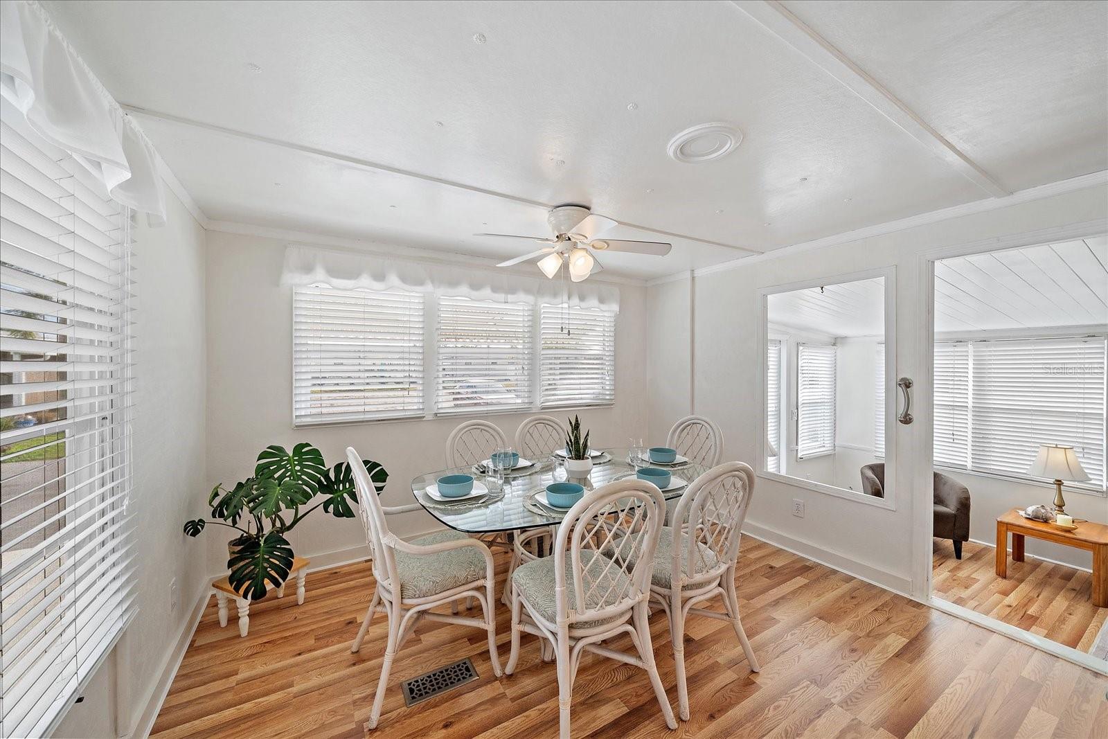 43 EDESSA DR — photo 5