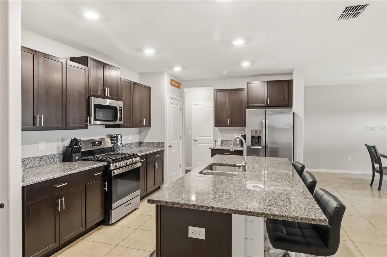 5210 DANDELION ST — photo 13