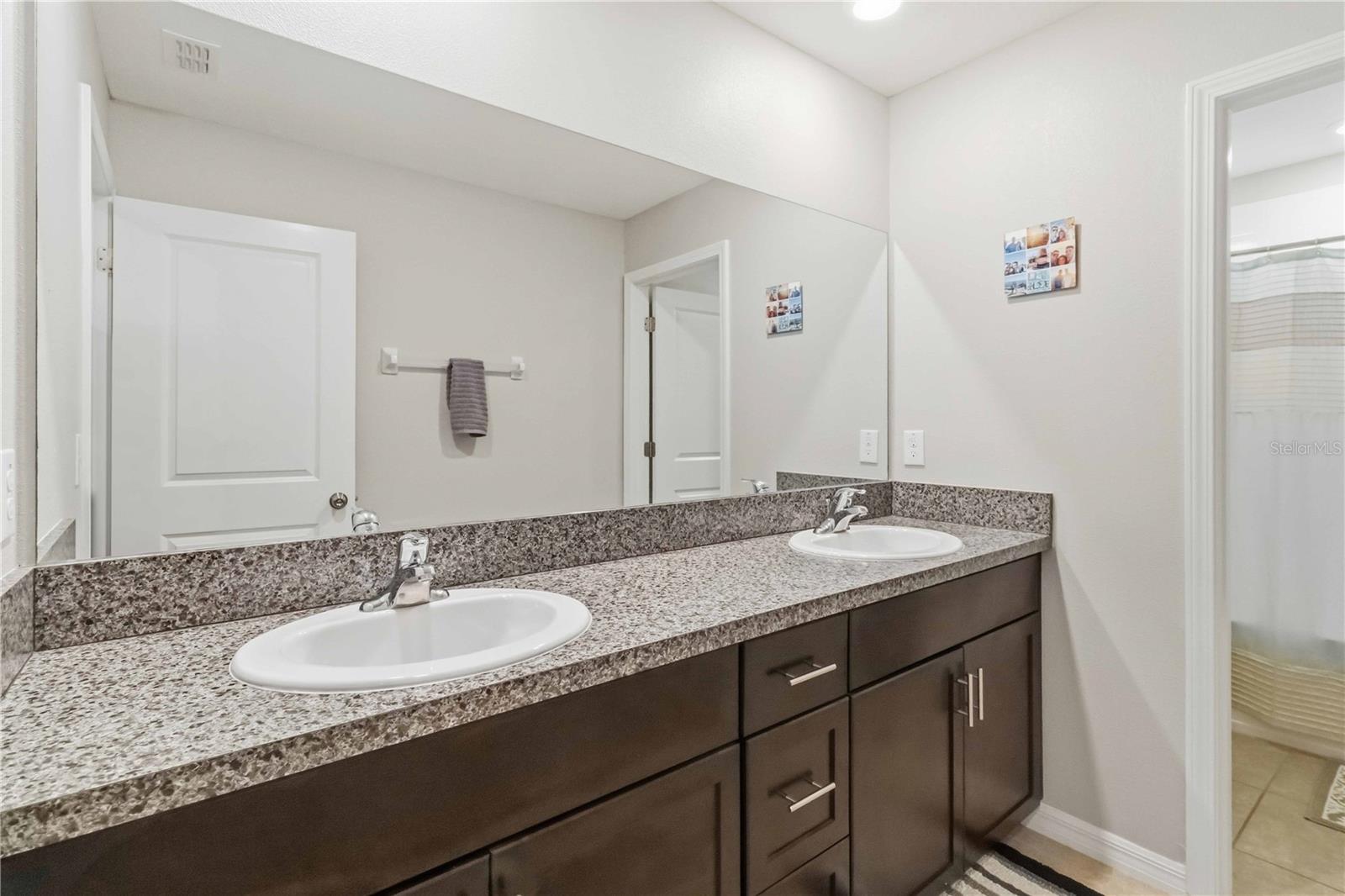 5210 DANDELION ST — photo 27