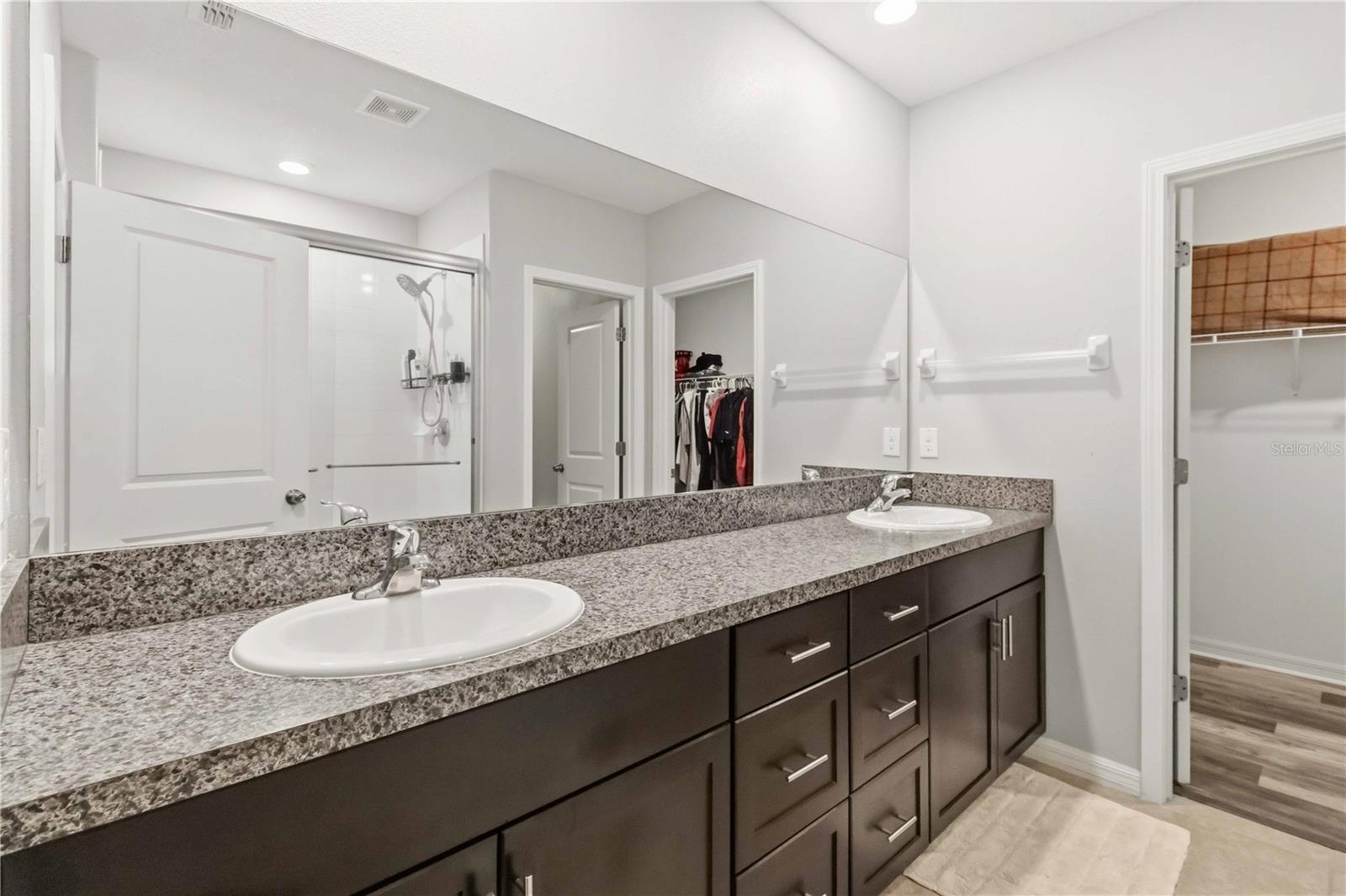 5210 DANDELION ST — photo 18