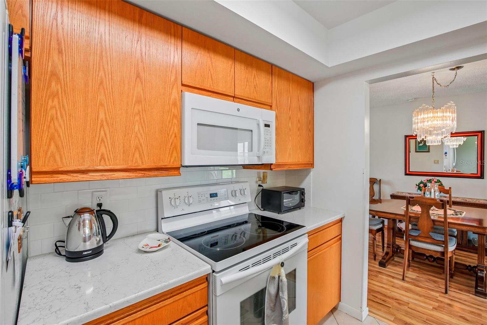 316 BROCKFIELD DR — photo 9
