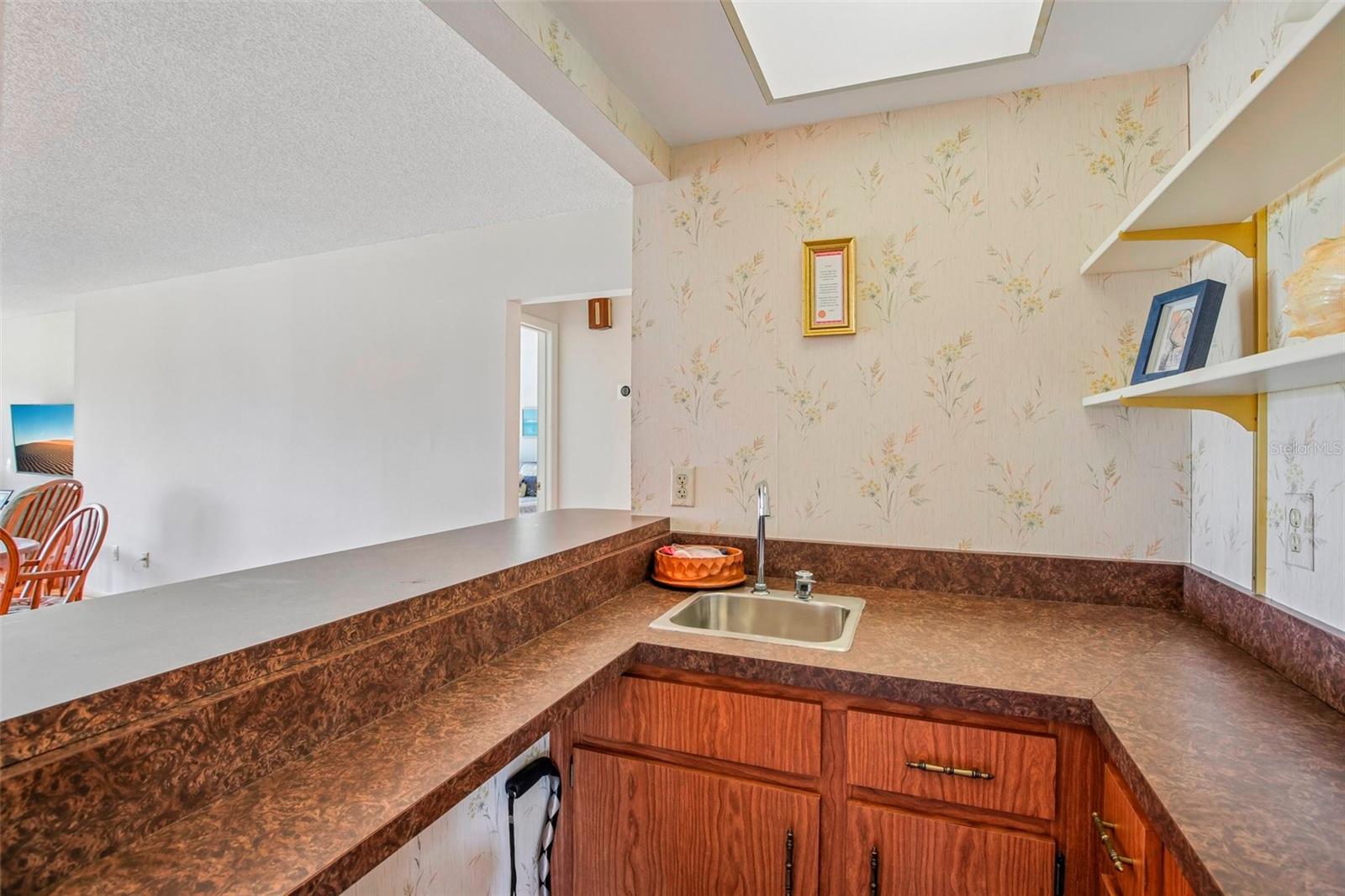 316 BROCKFIELD DR — photo 19
