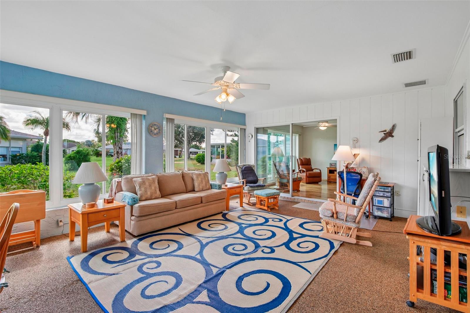 316 BROCKFIELD DR — photo 11