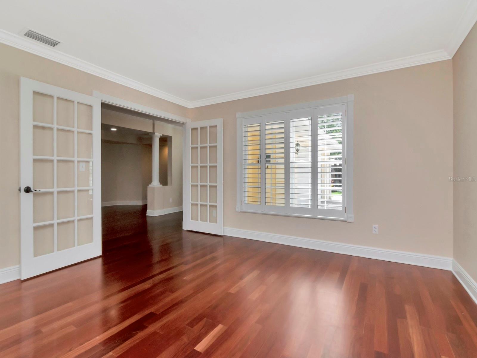 165 BALTIC CIR — photo 32