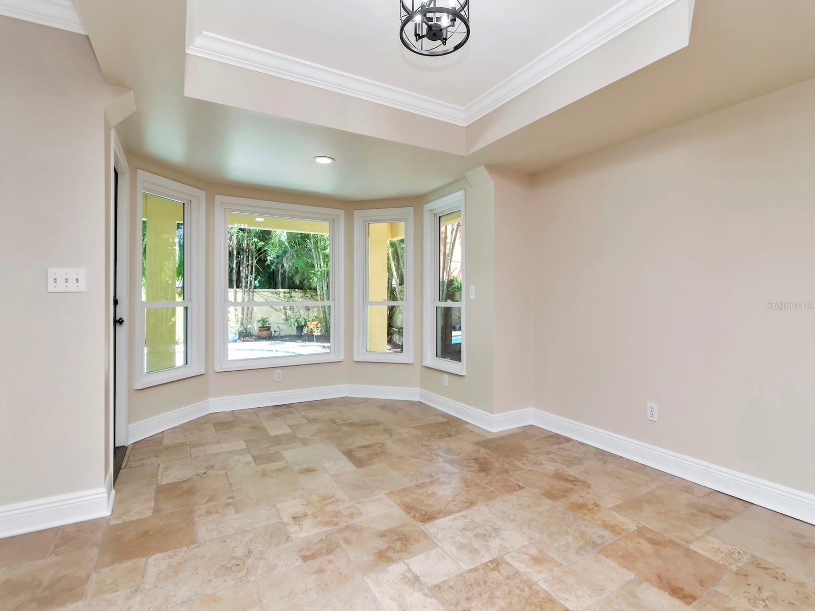 165 BALTIC CIR — photo 22