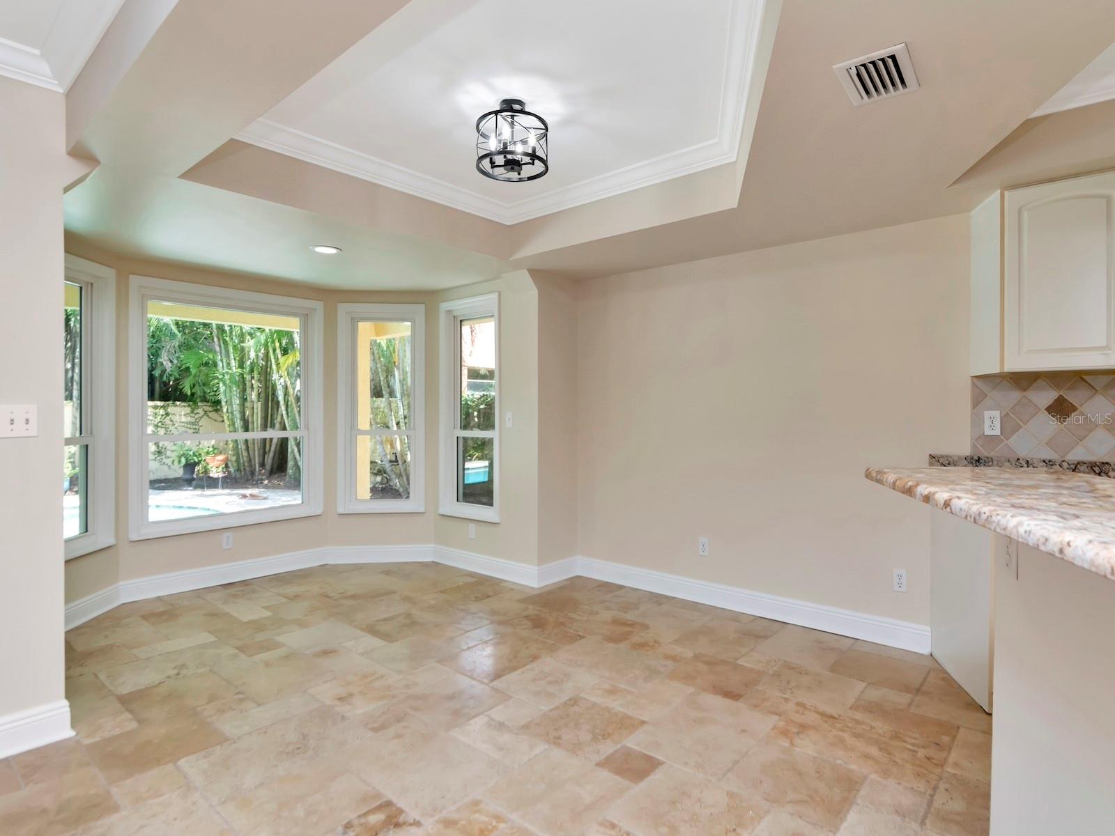 165 BALTIC CIR — photo 21