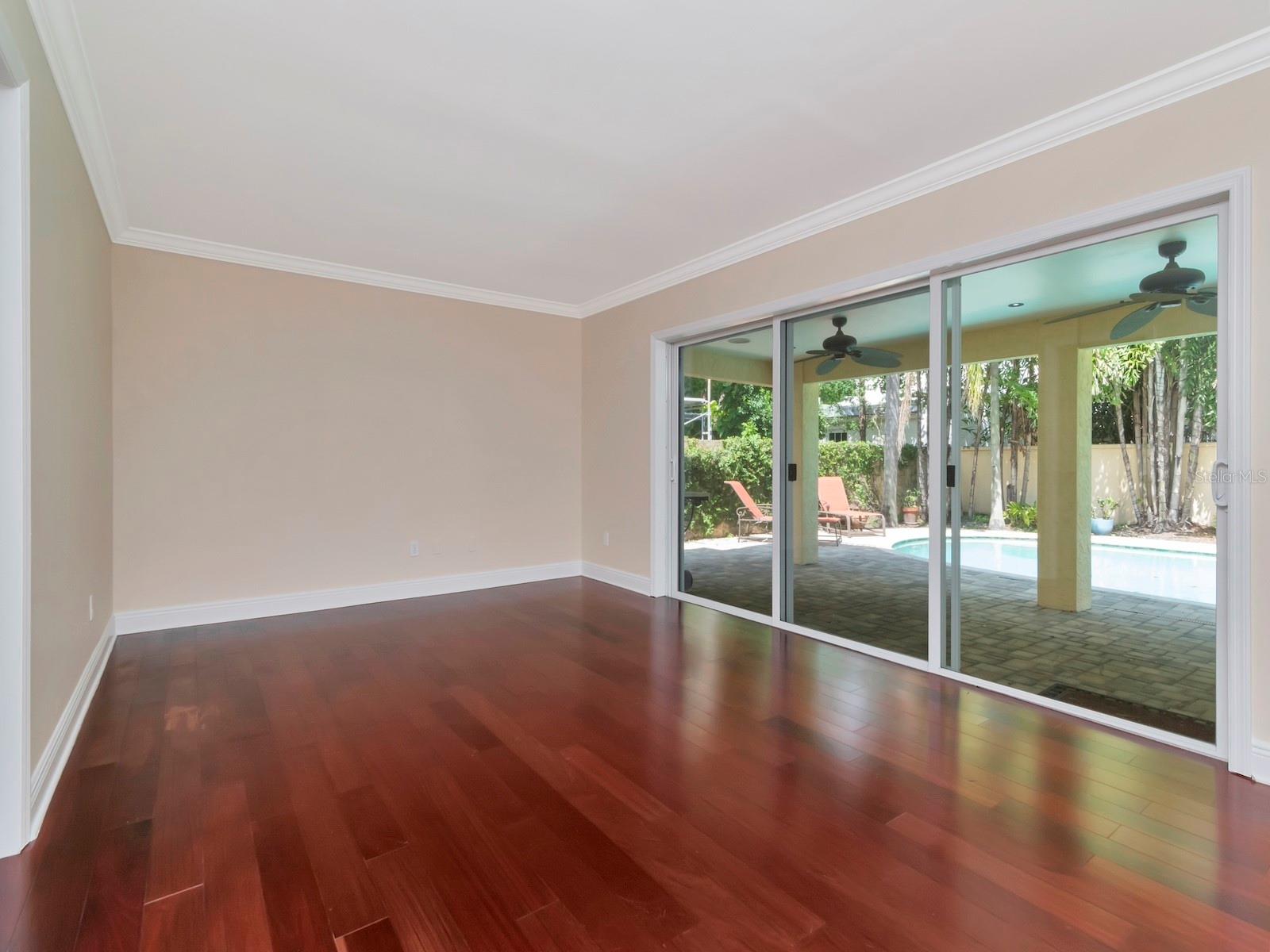 165 BALTIC CIR — photo 16