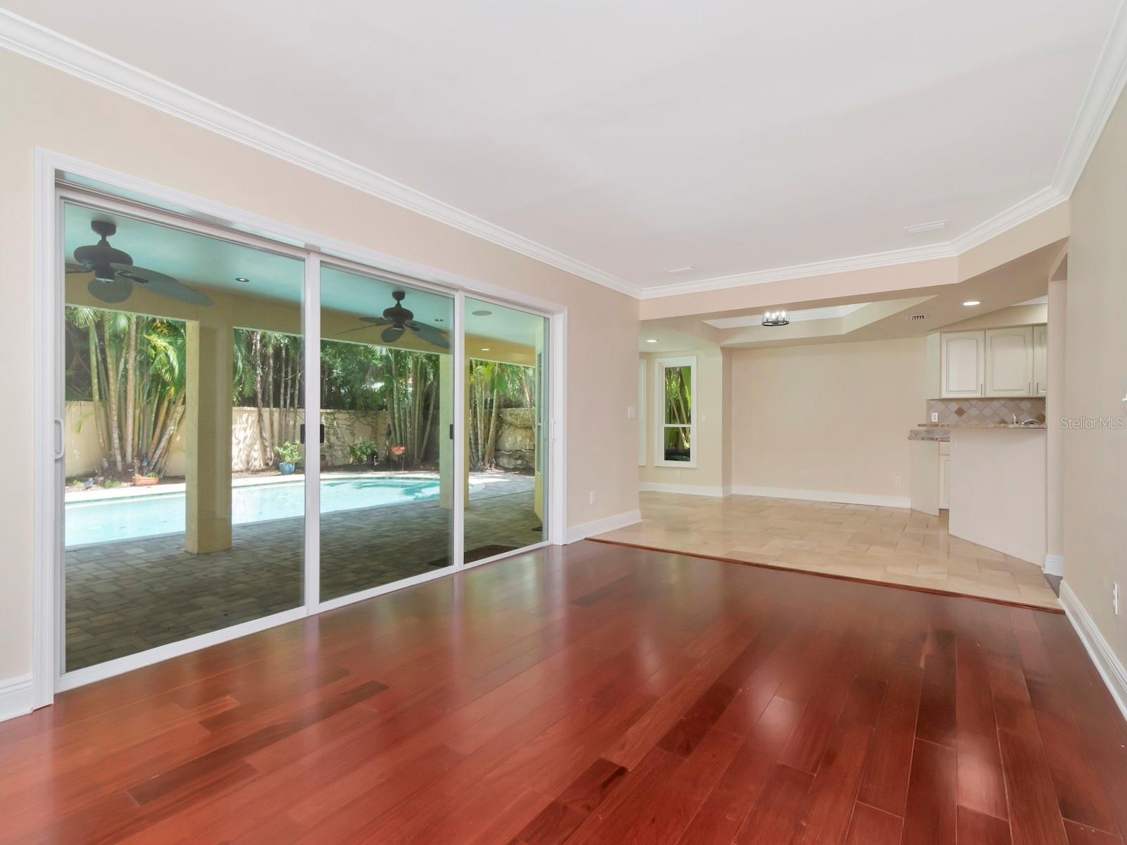 165 BALTIC CIR — photo 17