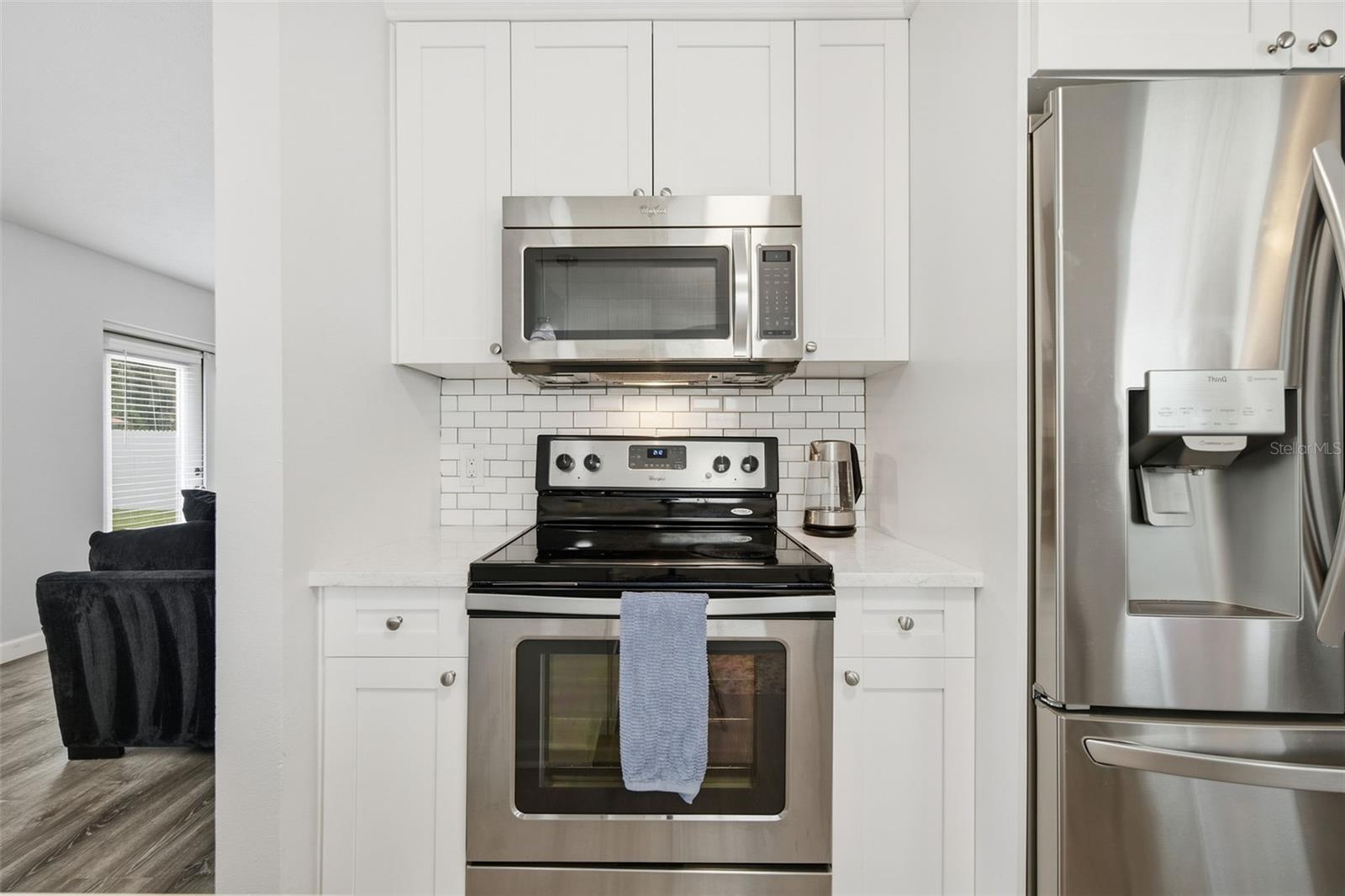6809 S SHERIDAN RD — photo 9
