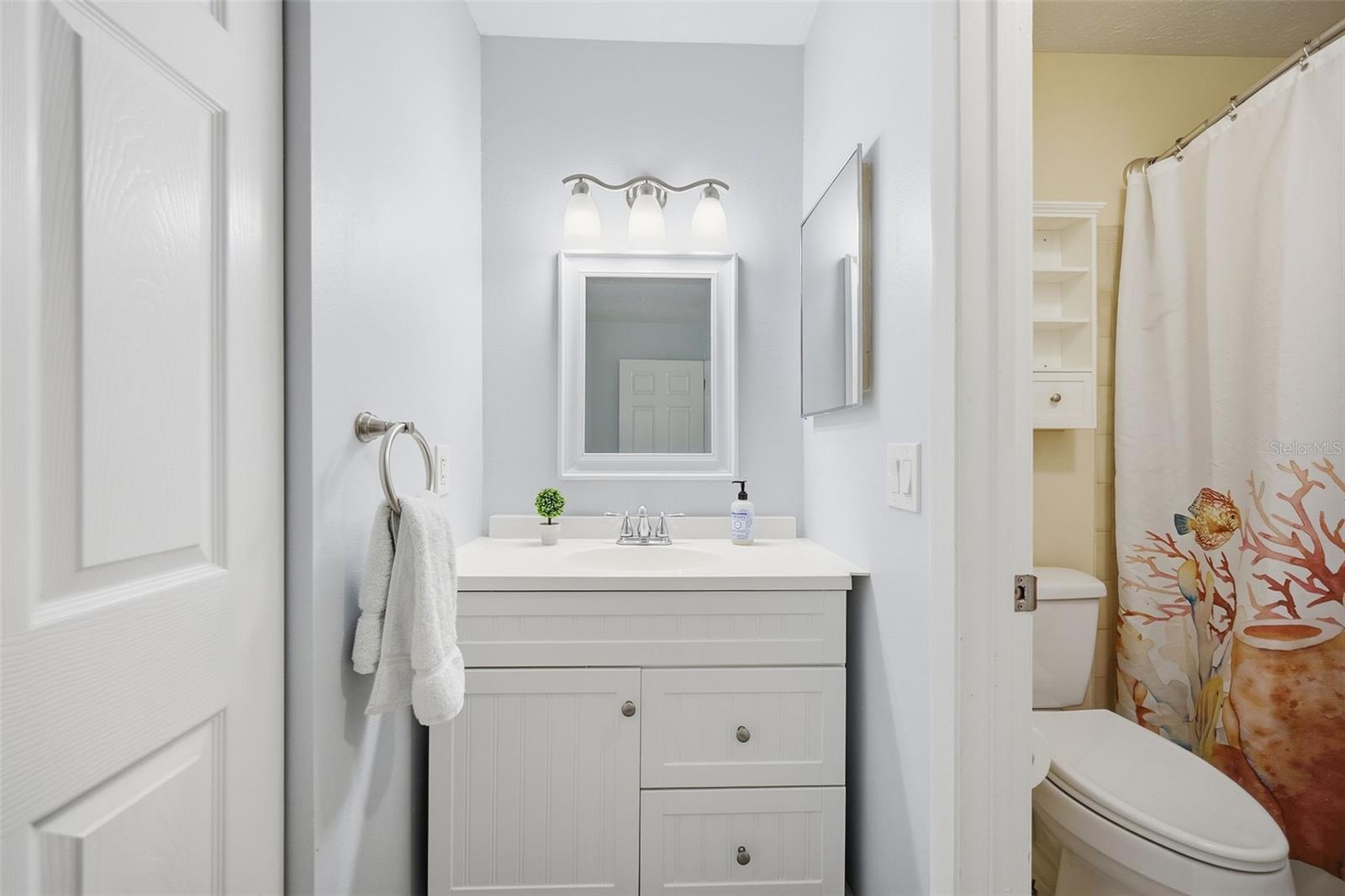 6809 S SHERIDAN RD — photo 17