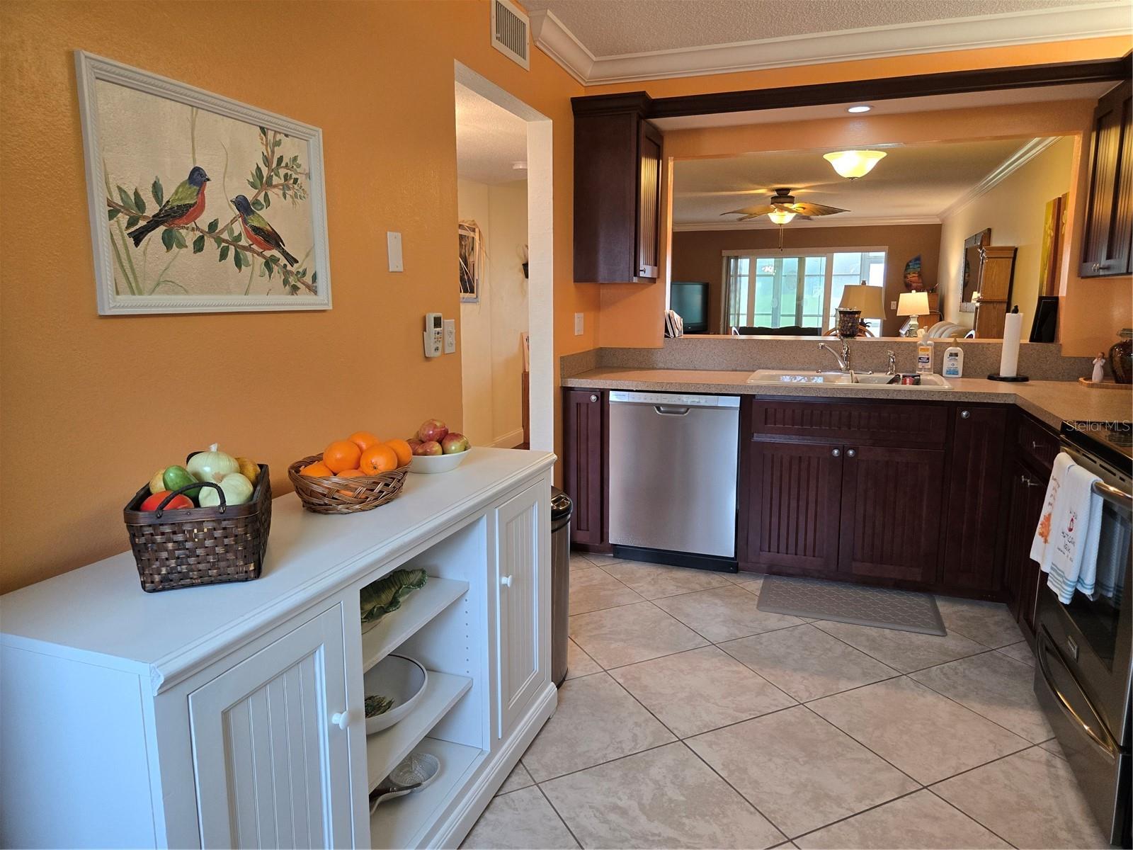 756 VILLAGE CIR #102 — photo 9