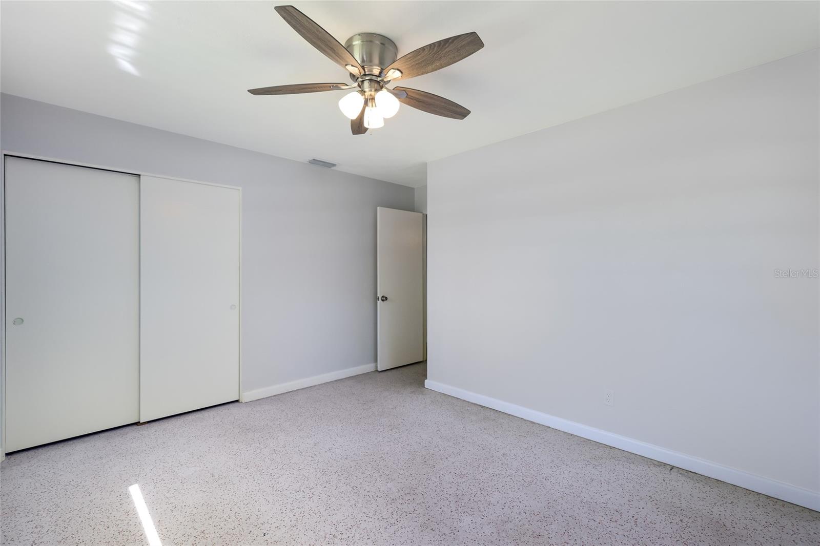 2877 MICHIGAN ST — photo 37