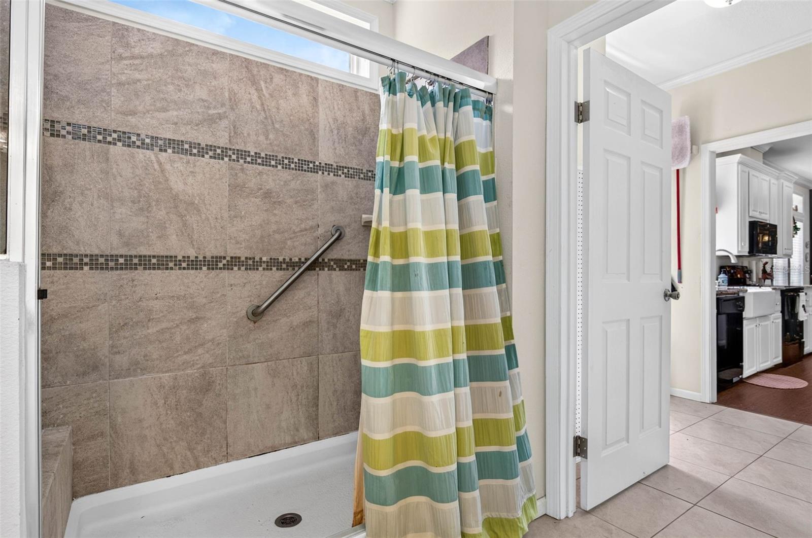 10006 EVANSTON LN — photo 26