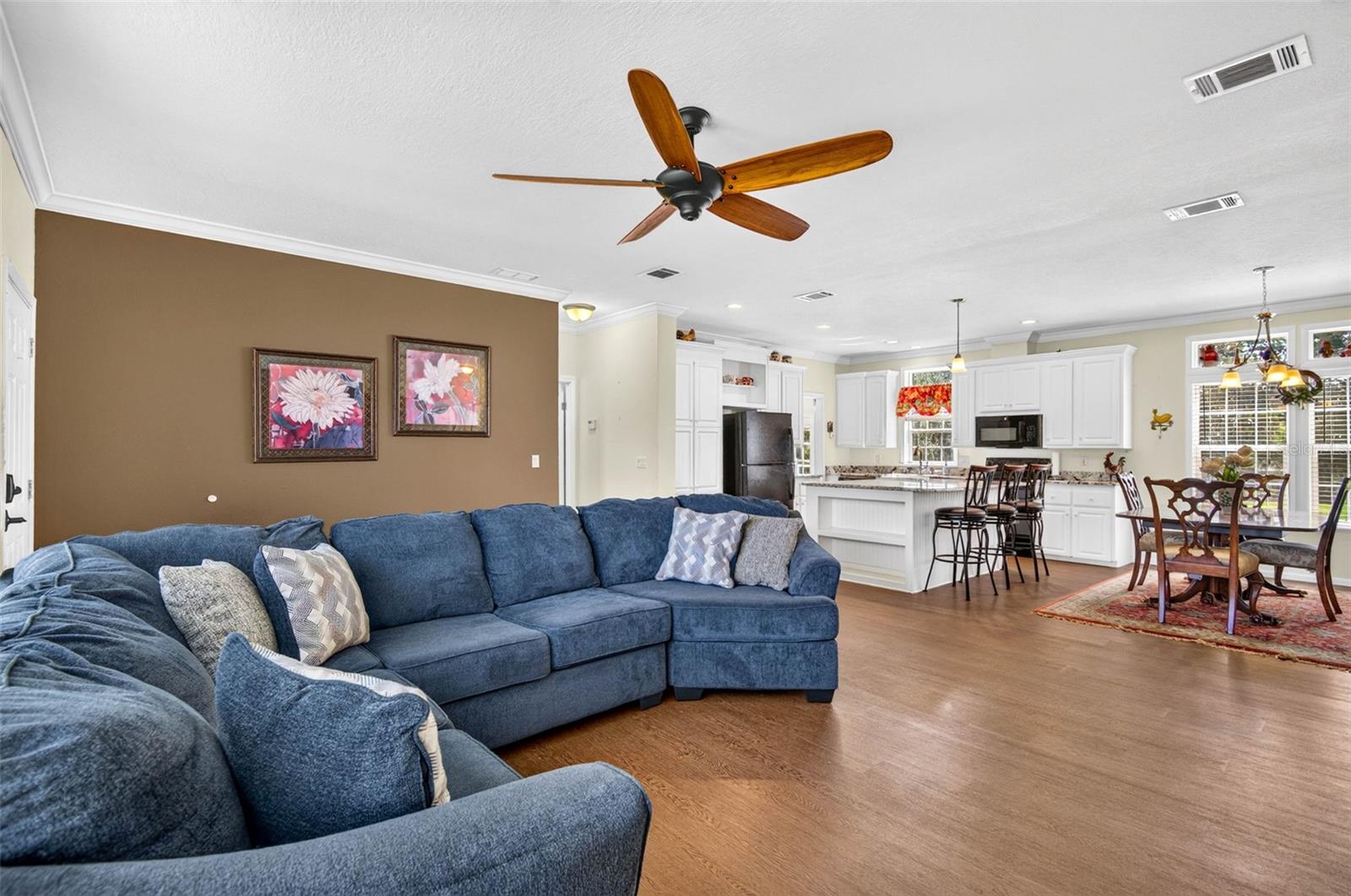 10006 EVANSTON LN — photo 13