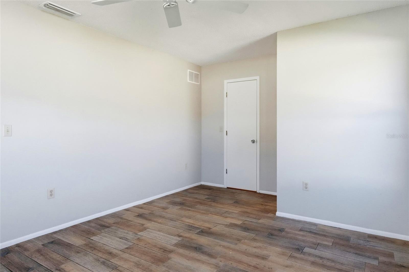 24 CLEMSON RD — photo 21