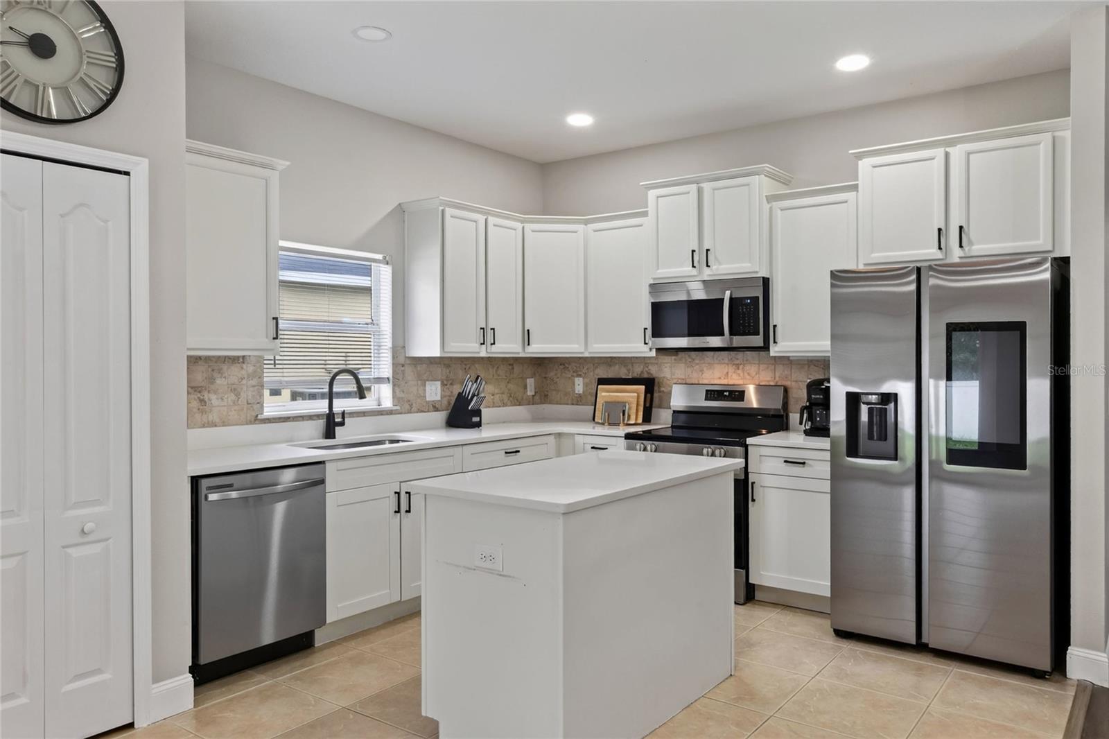 2729 WALDEN WOODS DR — photo 5