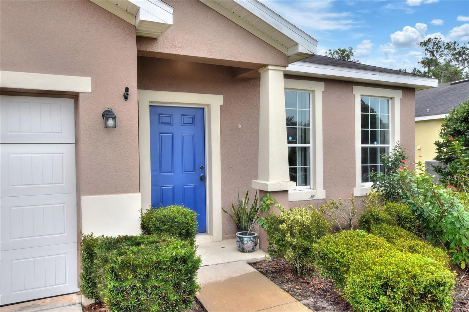 2729 WALDEN WOODS DR — photo 2