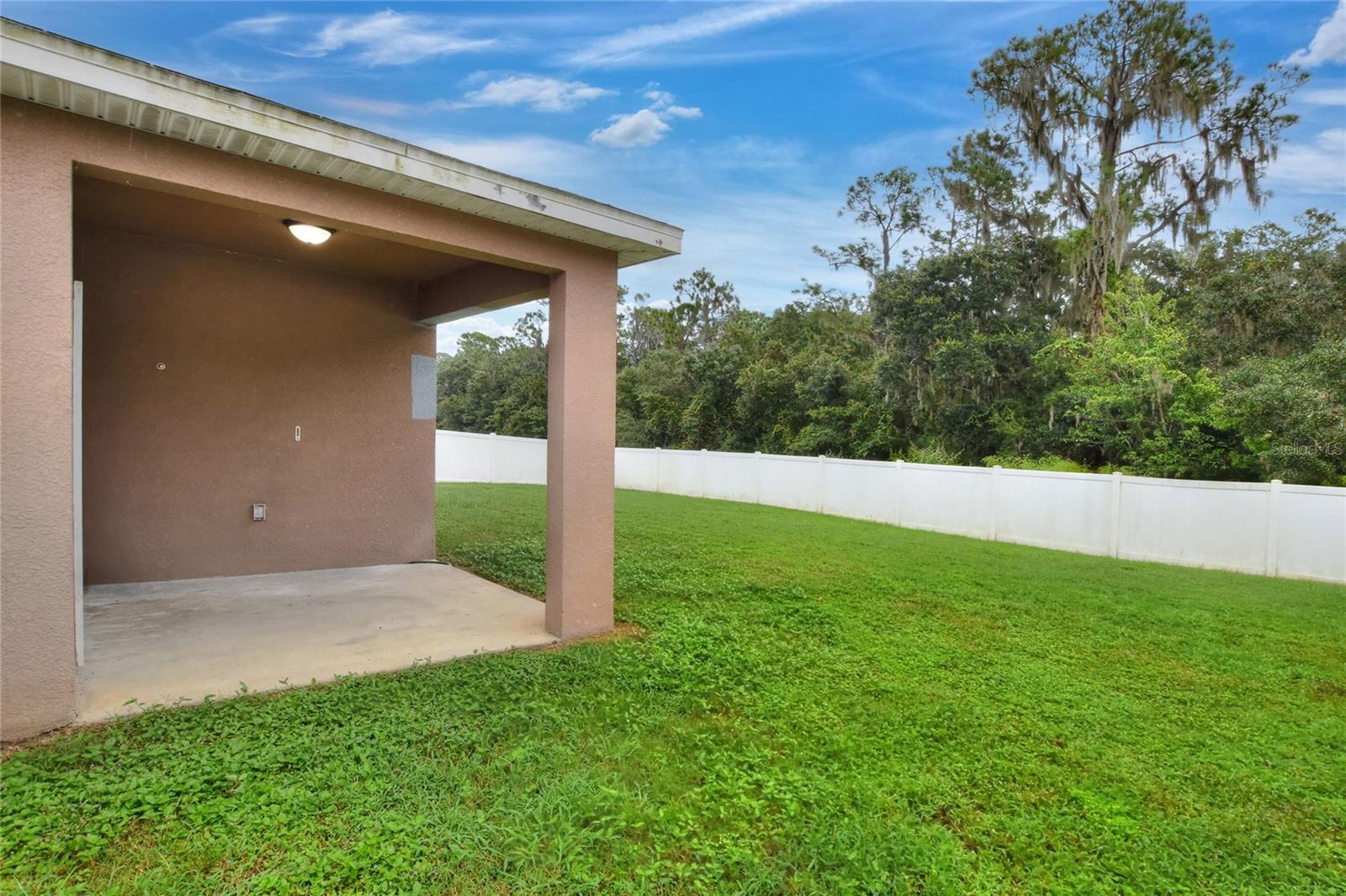 2729 WALDEN WOODS DR — photo 23