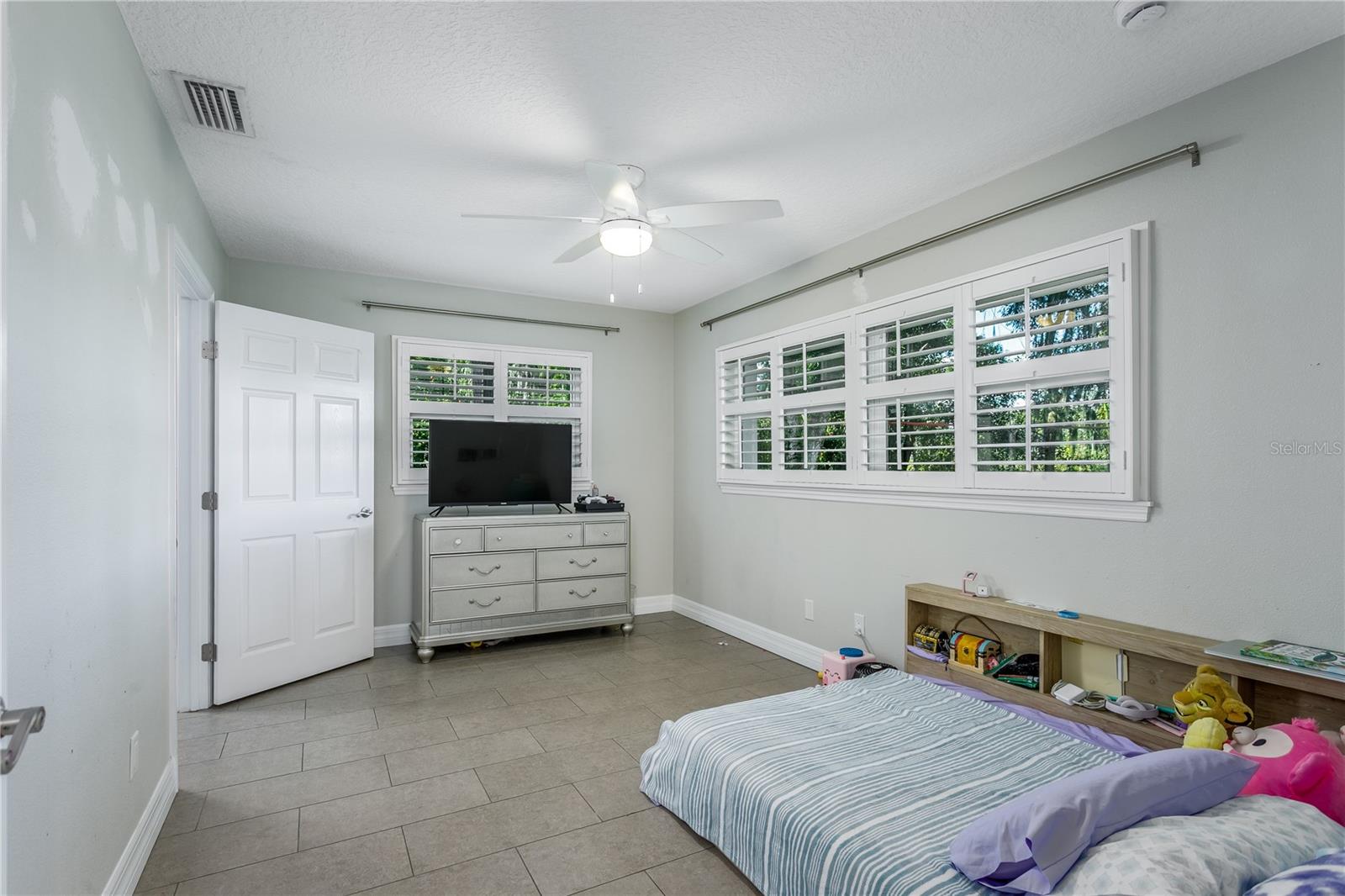 17018 DENNIS RD — photo 27