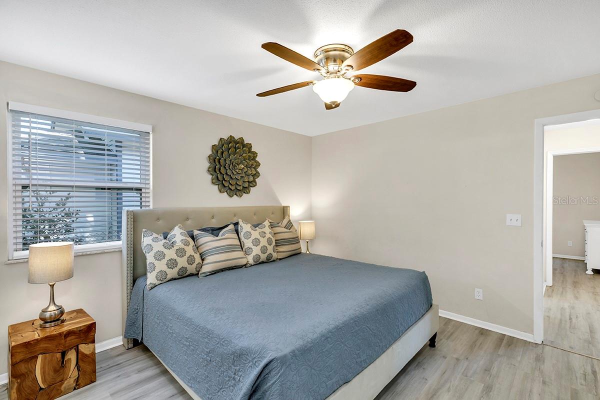 1112 S PROSPECT AVE — photo 11