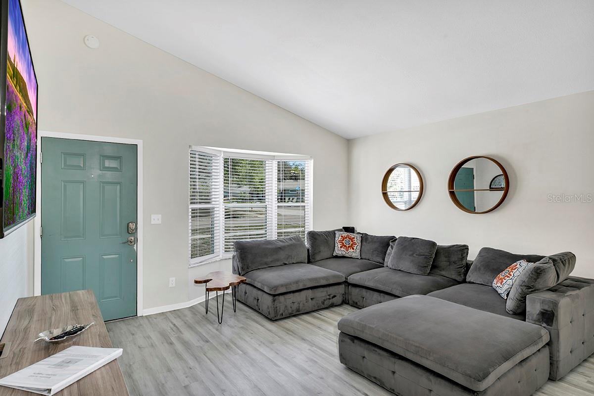 1112 S PROSPECT AVE — photo 6