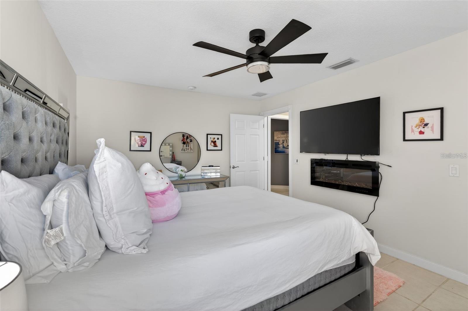 7526 QUINTO DR — photo 25