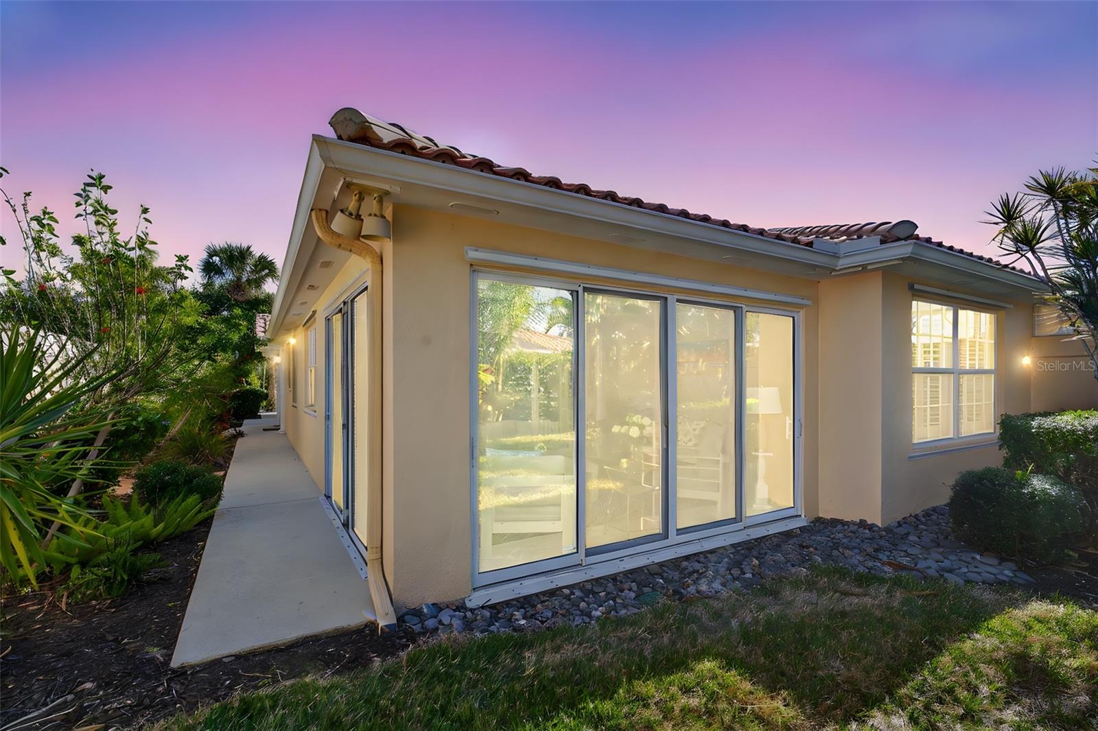7526 QUINTO DR — photo 54