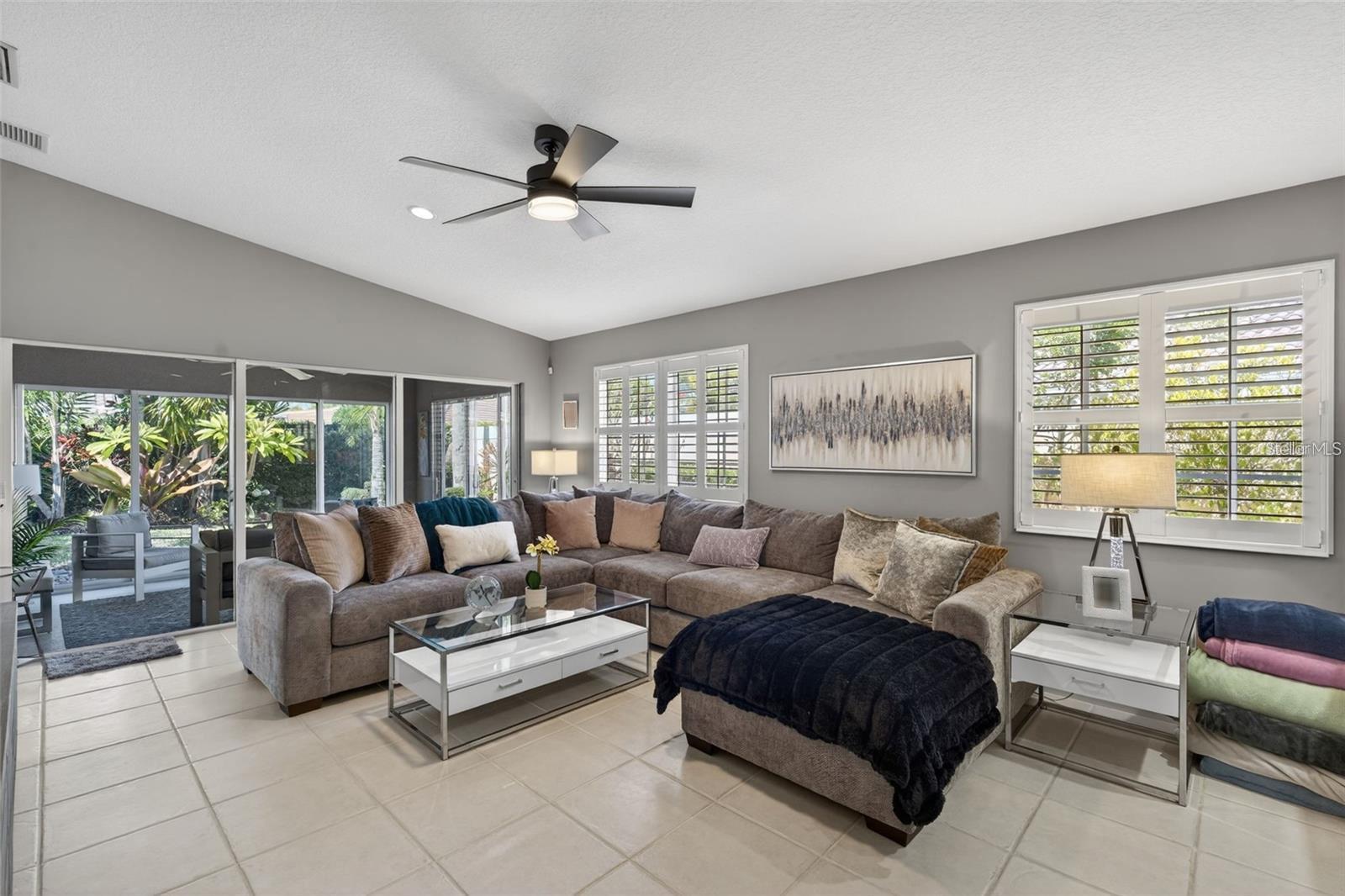7526 QUINTO DR — photo 14