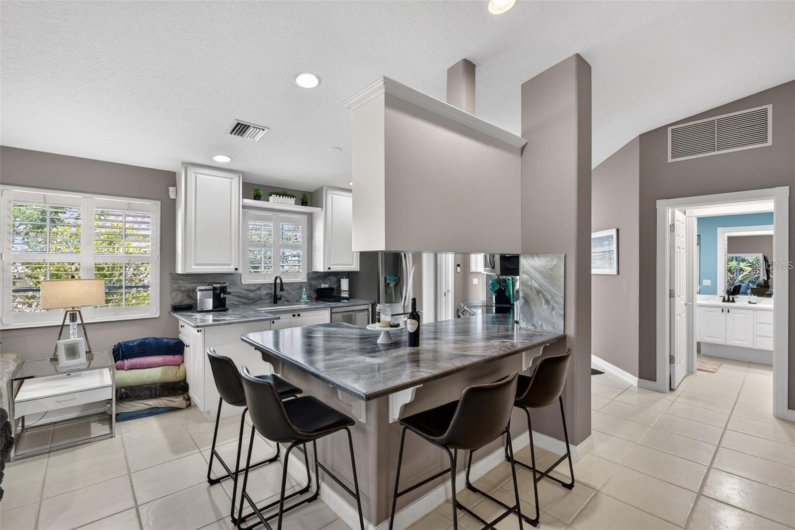 7526 QUINTO DR — photo 6