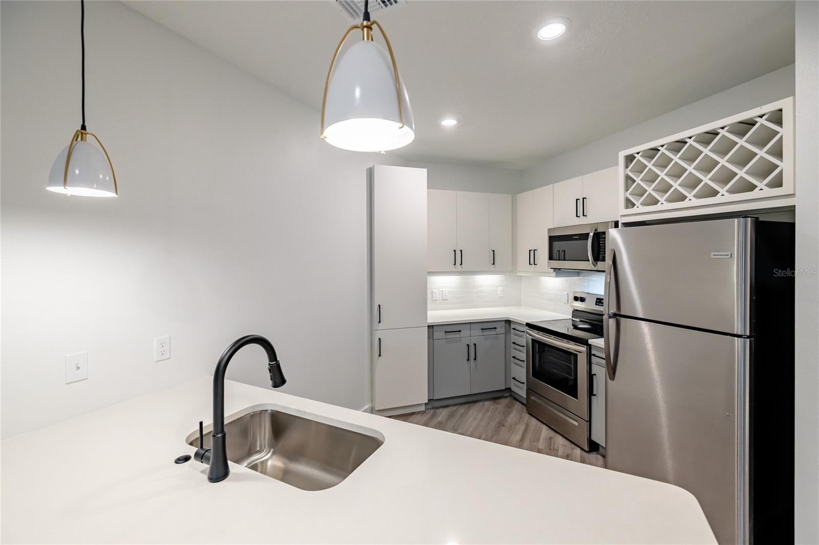 1420 LAKEFRONT DR #7410 — photo 4