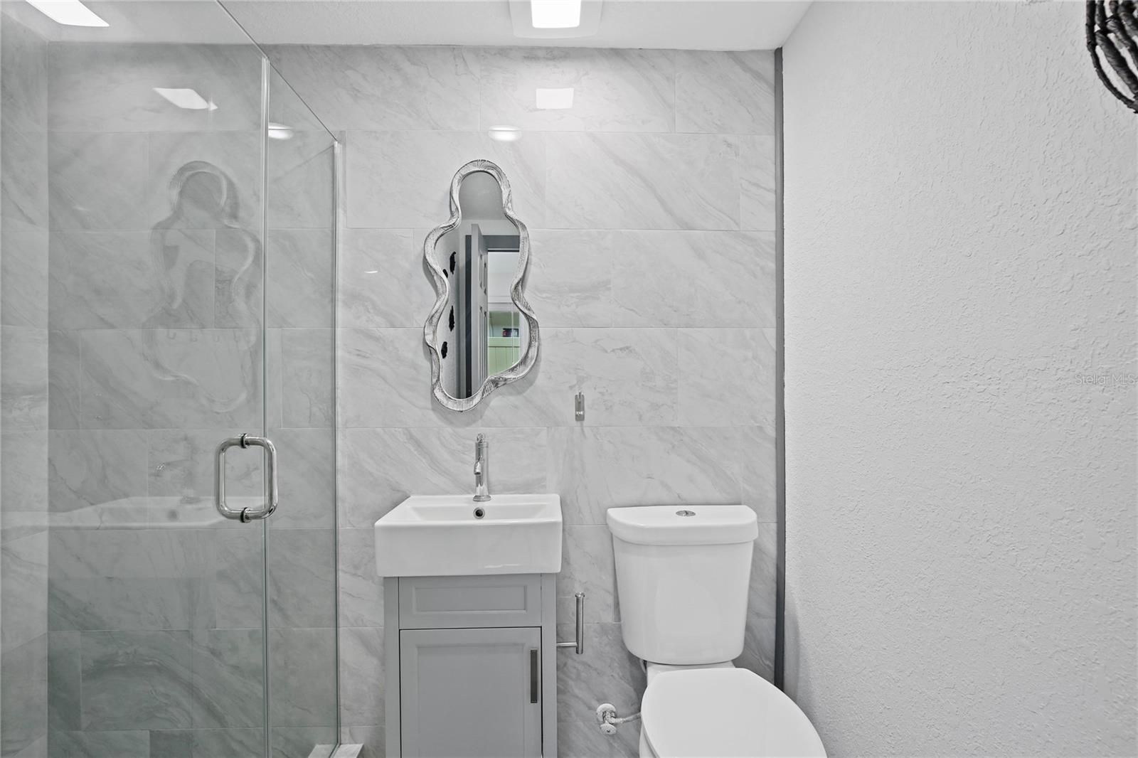 166 BAYSIDE DR — photo 16