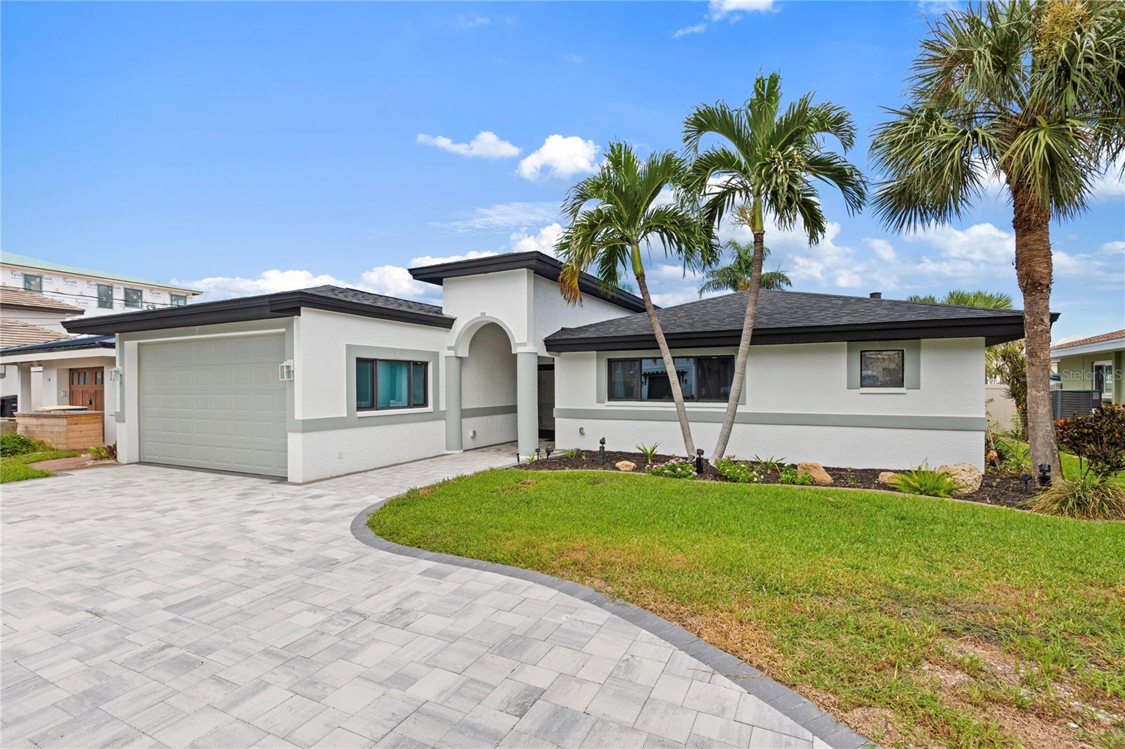 166 BAYSIDE DR — photo 35