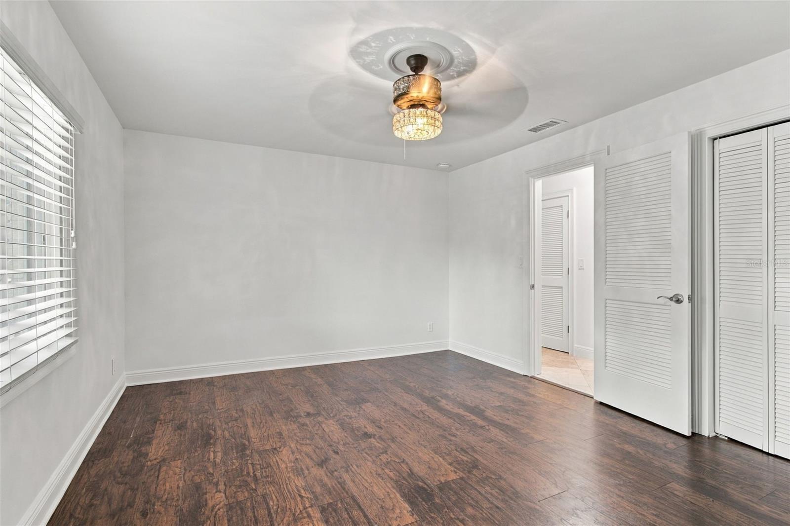 100 MONTEREY BLVD NE — photo 30