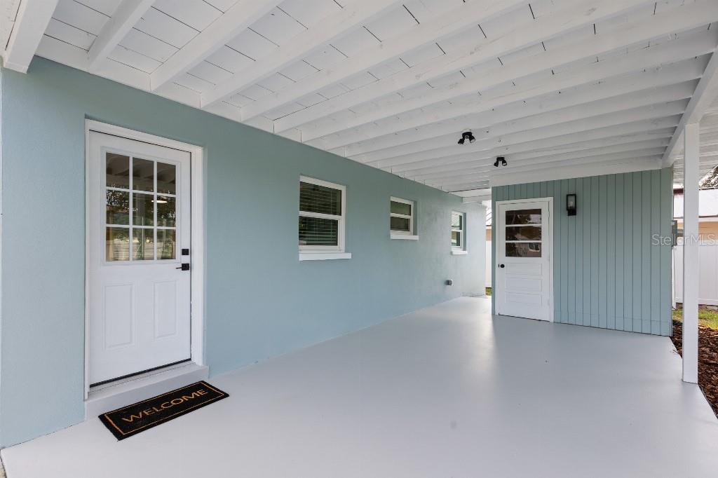 2403 ADRIAN AVE — photo 3