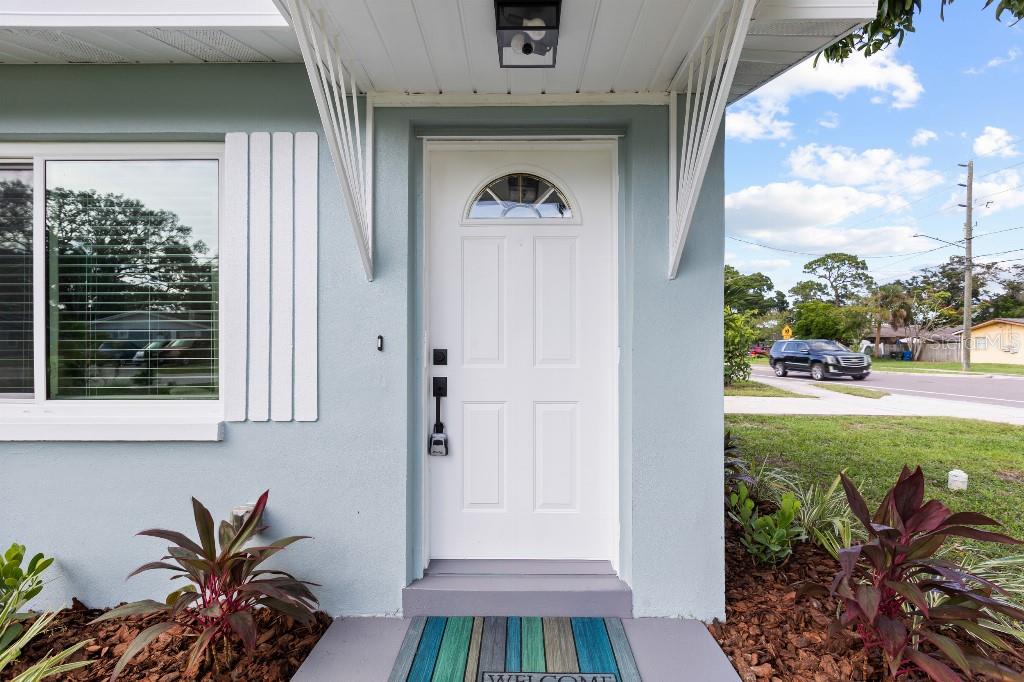 2403 ADRIAN AVE — photo 18