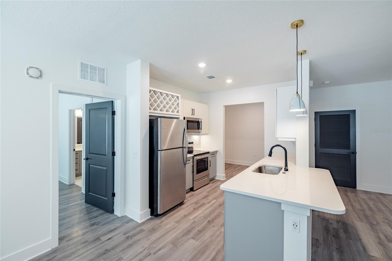 1420 LAKEFRONT DR #6413 — photo 7