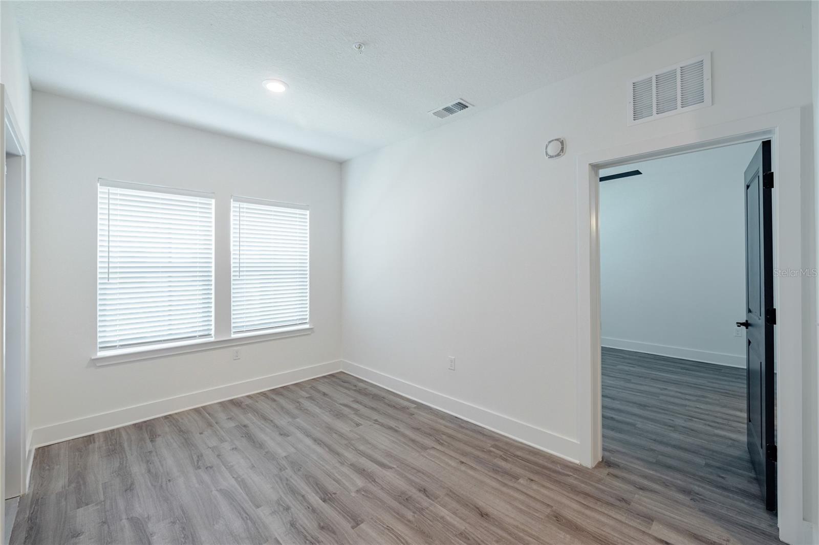 1420 LAKEFRONT DR #6413 — photo 24