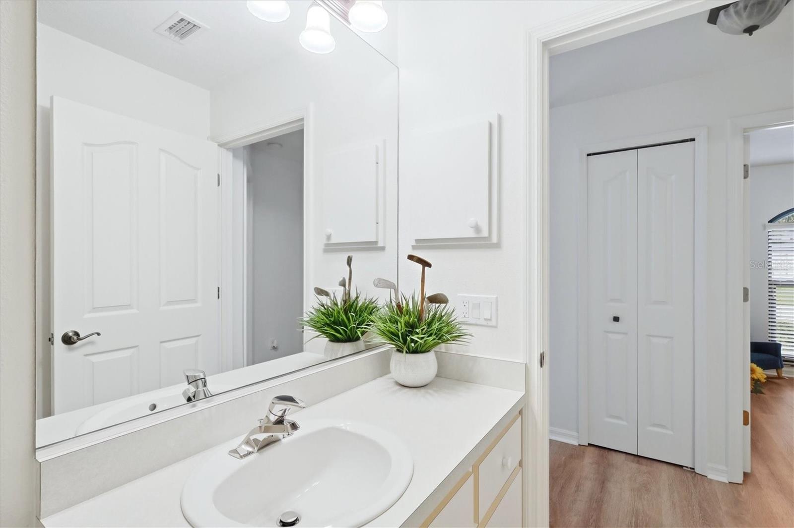 2714 FEIFFER CIR — photo 28