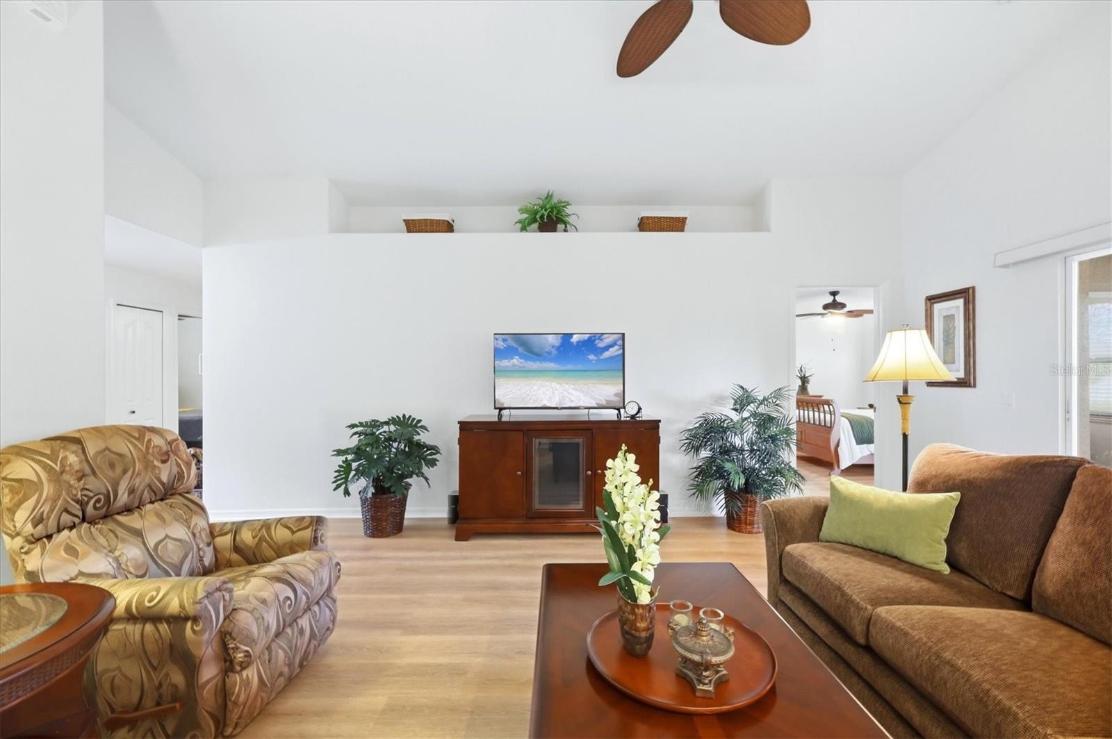 2714 FEIFFER CIR — photo 11