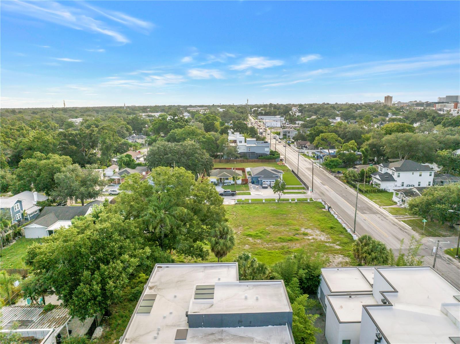 815 W COLUMBUS DR — photo 61