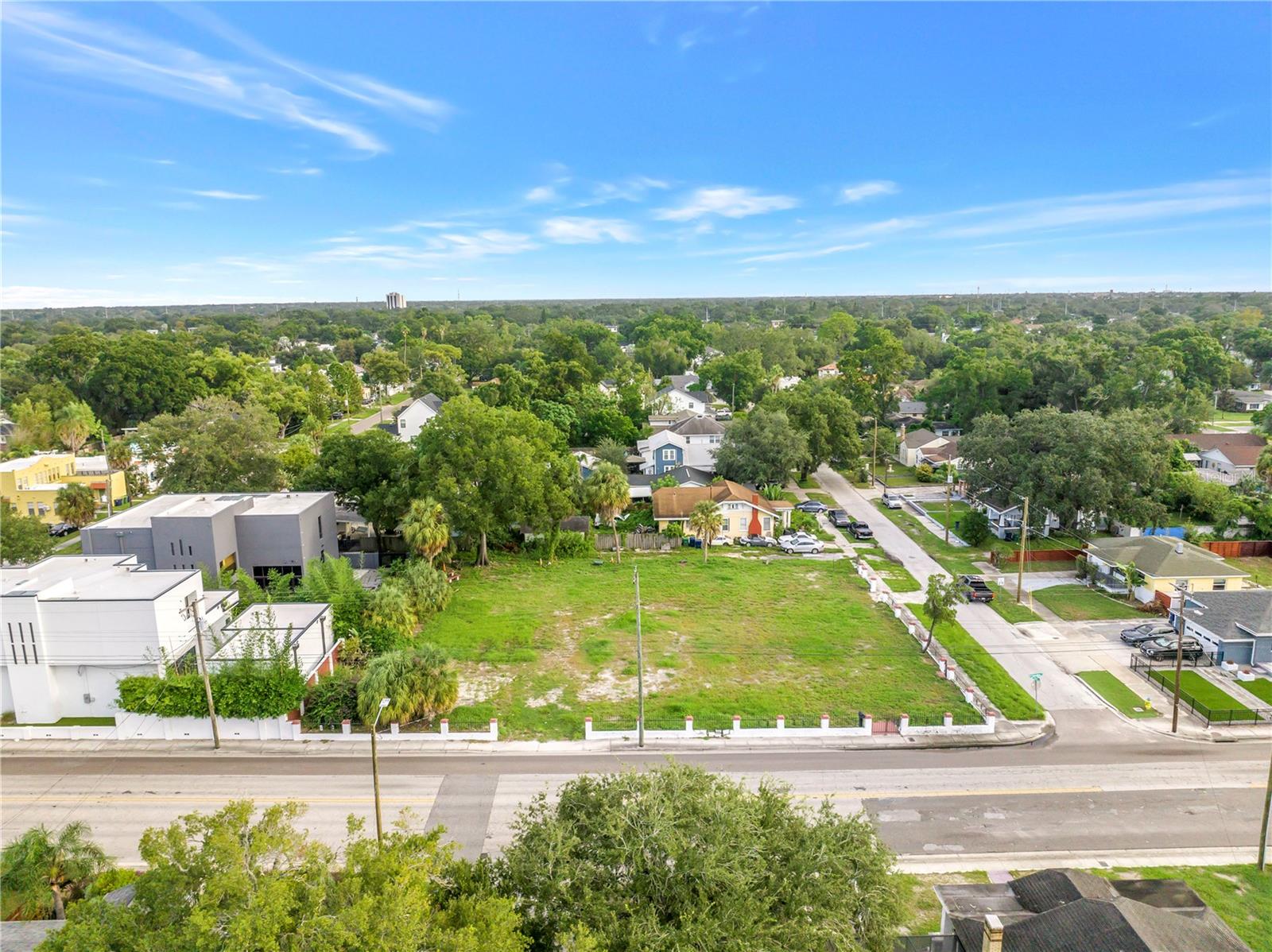 815 W COLUMBUS DR — photo 59
