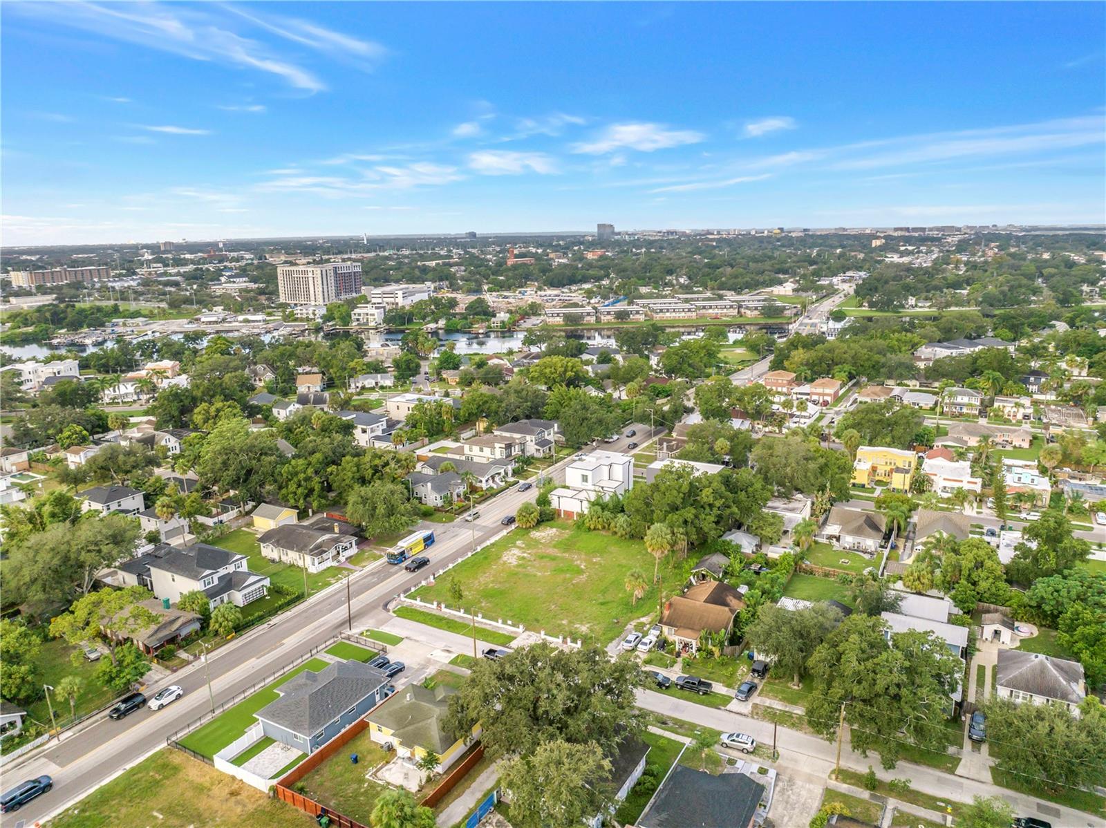 815 W COLUMBUS DR — photo 47