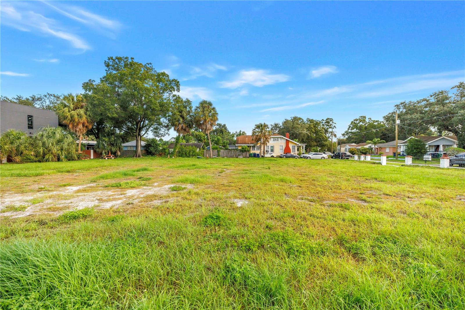815 W COLUMBUS DR — photo 10