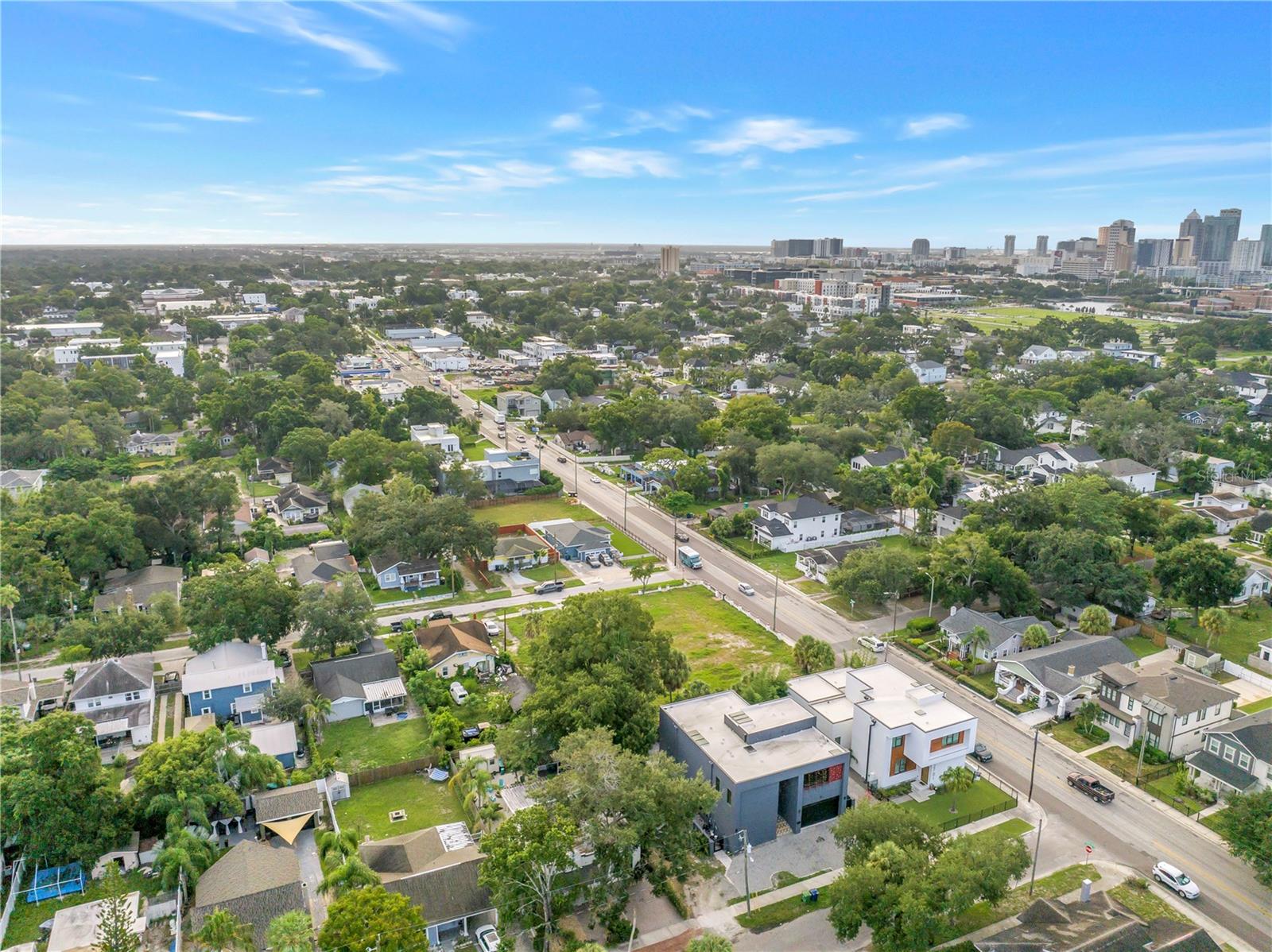 815 W COLUMBUS DR — photo 50