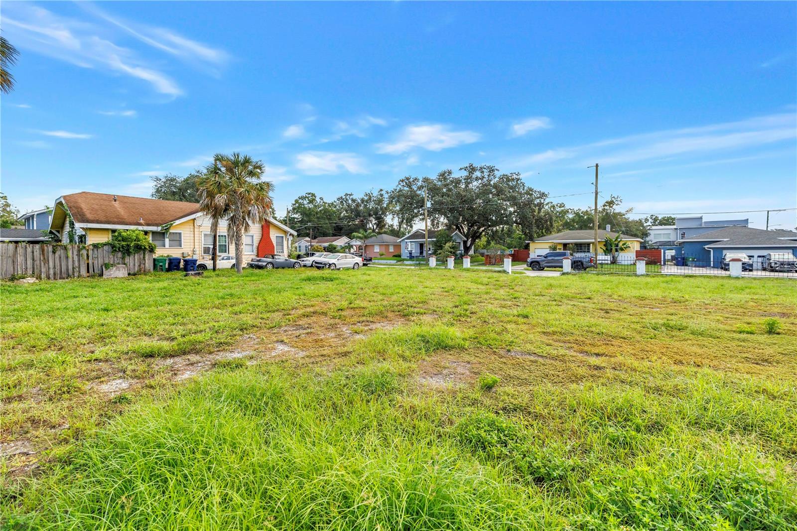 815 W COLUMBUS DR — photo 16