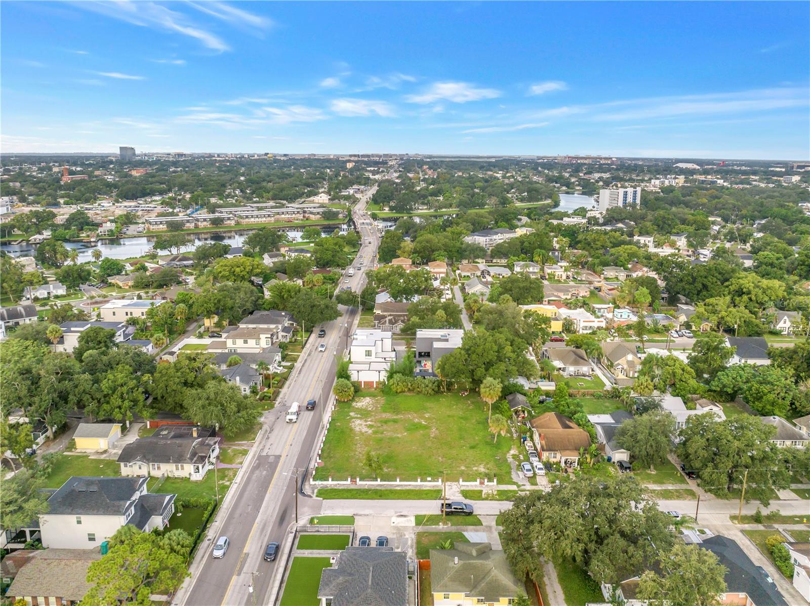 815 W COLUMBUS DR — photo 46